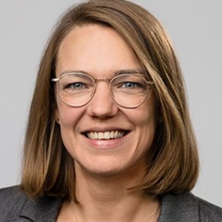 Portrait von Stephanie Smeja - Projektmanagerin bei demopark