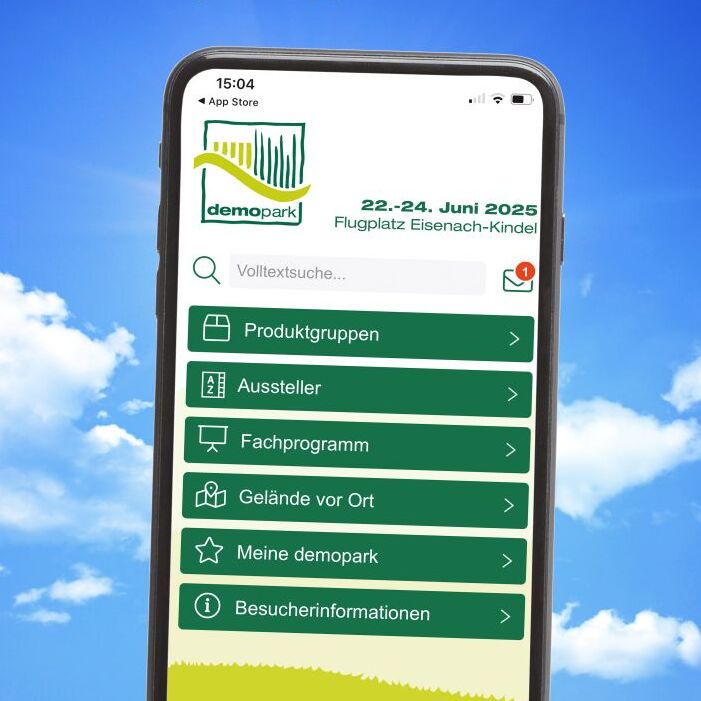 Die demopark-App auf einem Mobiltelefon mit Einblick in die Funktionen und Inhalte der App 